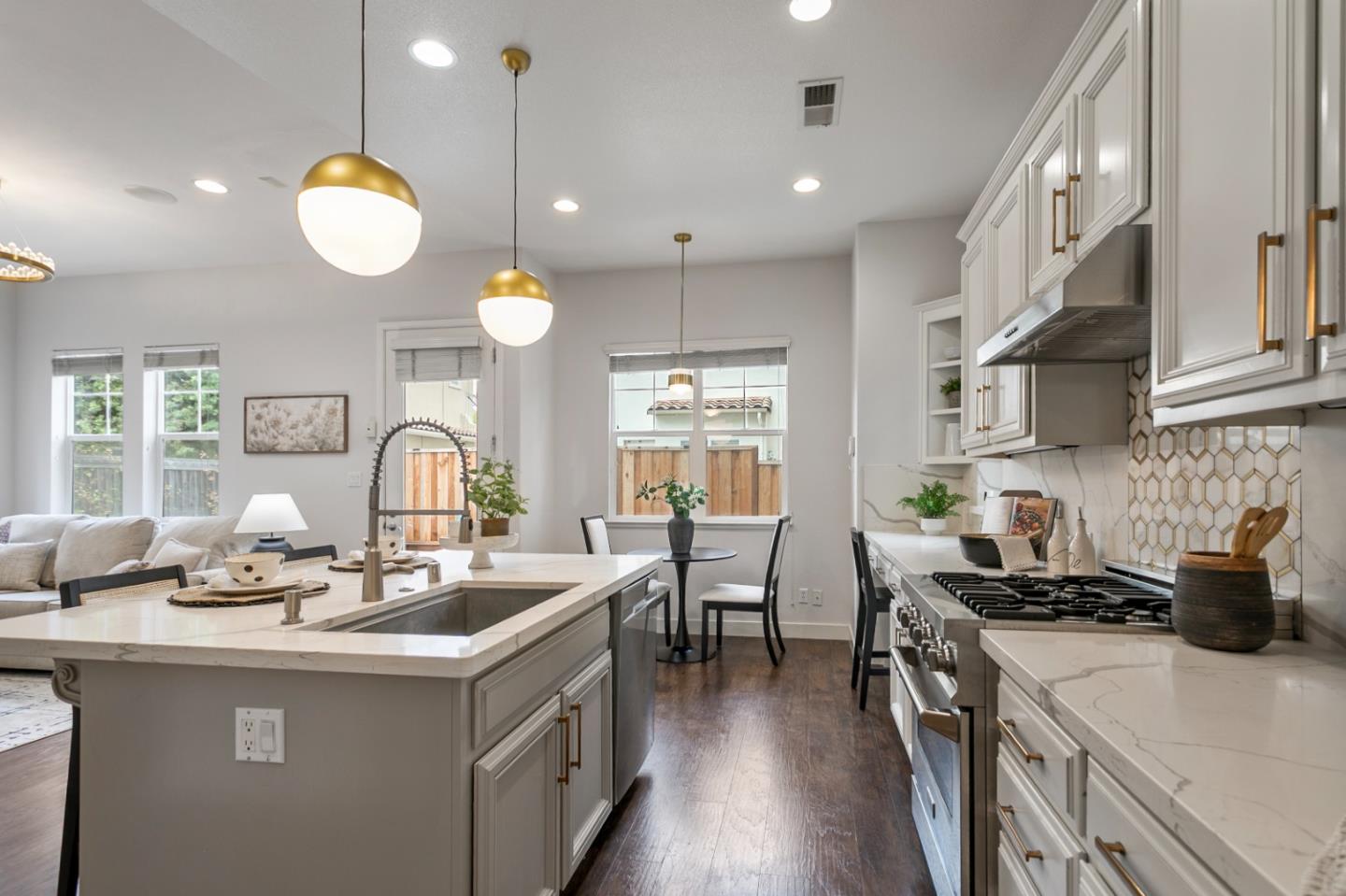 Detail Gallery Image 11 of 31 For 2107 Gullane, Gilroy,  CA 95020 - 4 Beds | 2/1 Baths