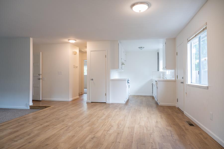 Detail Gallery Image 4 of 8 For 1333-1335 Rose Ave, Modesto,  CA 95355 - – Beds | – Baths