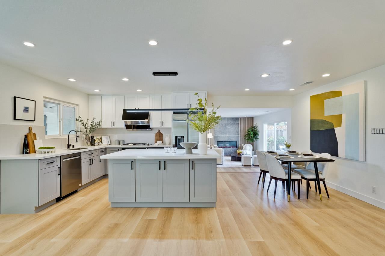 Detail Gallery Image 9 of 66 For 2183 Abbey Ln, Campbell,  CA 95008 - 3 Beds | 2 Baths