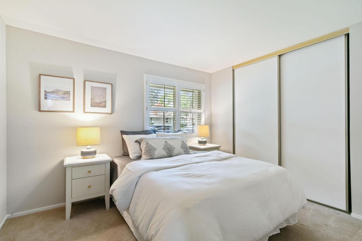 Detail Gallery Image 10 of 18 For 1114 Vanessa Dr, San Jose,  CA 95126 - 2 Beds | 2 Baths