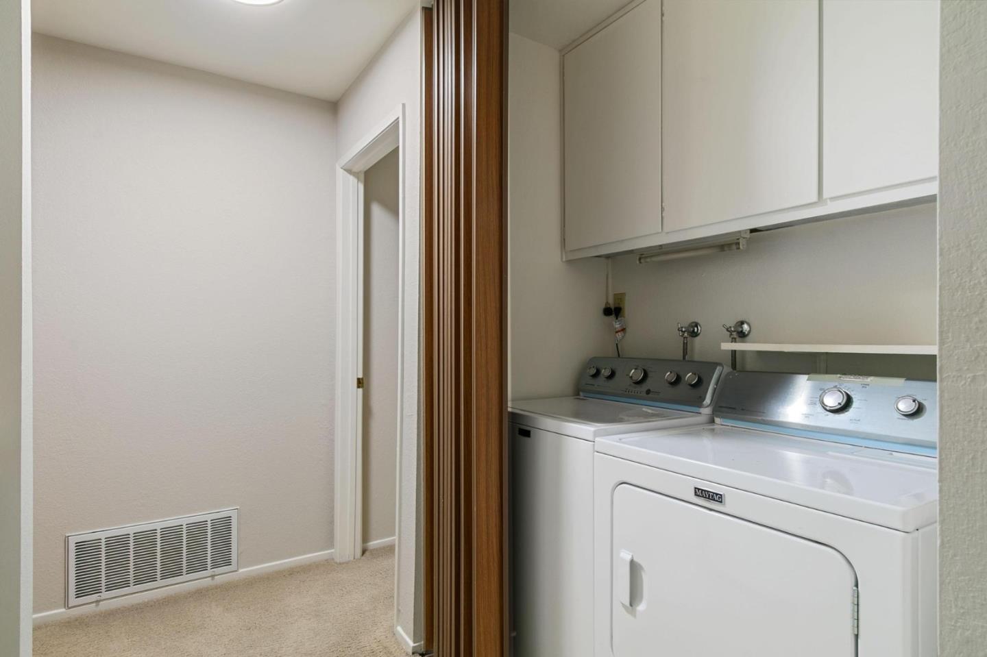 Detail Gallery Image 12 of 18 For 1114 Vanessa Dr, San Jose,  CA 95126 - 2 Beds | 2 Baths