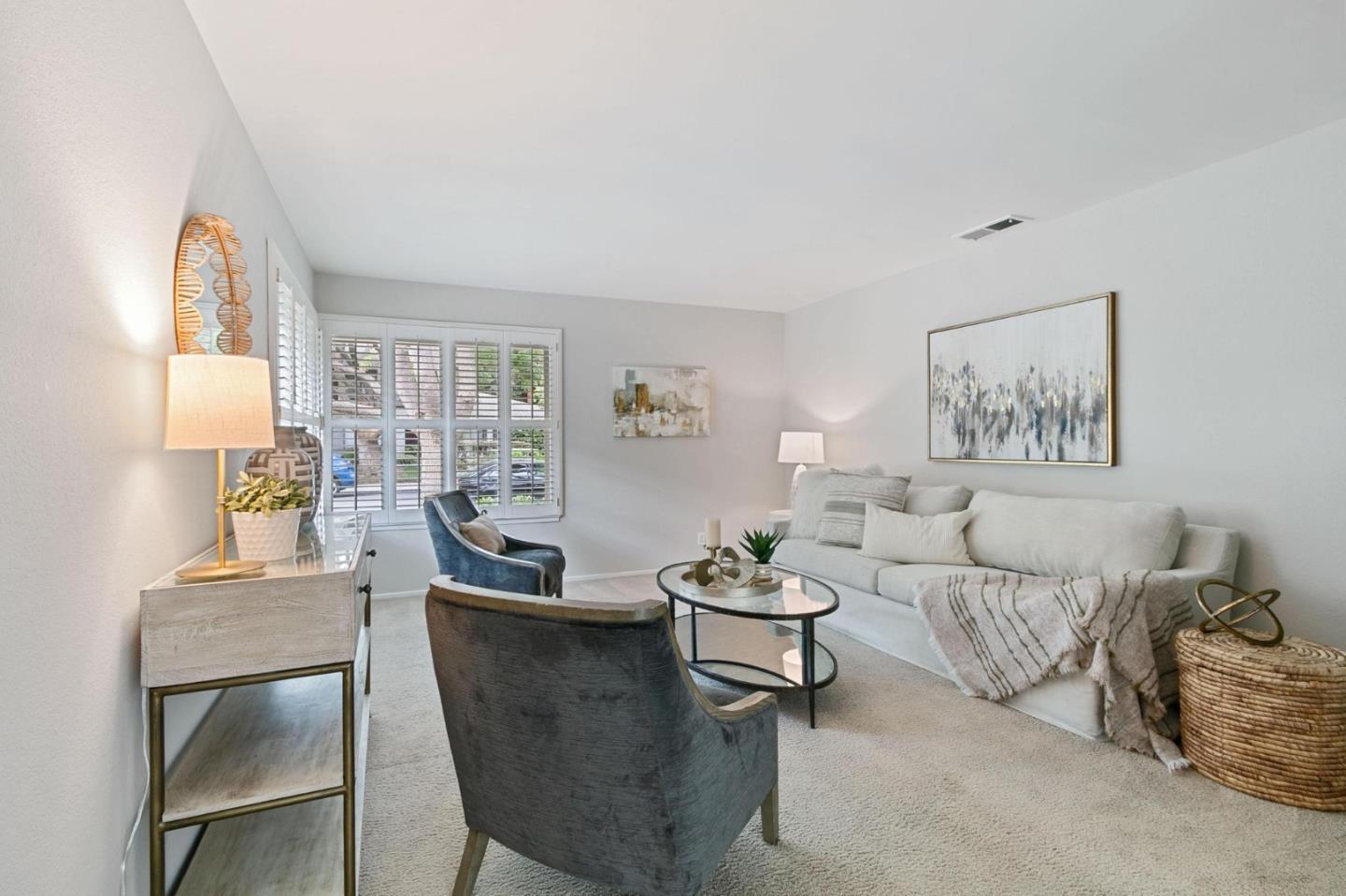 Detail Gallery Image 3 of 18 For 1114 Vanessa Dr, San Jose,  CA 95126 - 2 Beds | 2 Baths