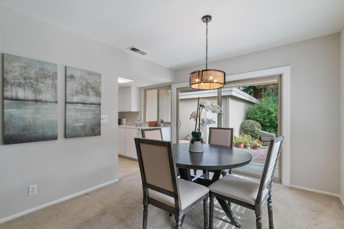 Detail Gallery Image 5 of 18 For 1114 Vanessa Dr, San Jose,  CA 95126 - 2 Beds | 2 Baths