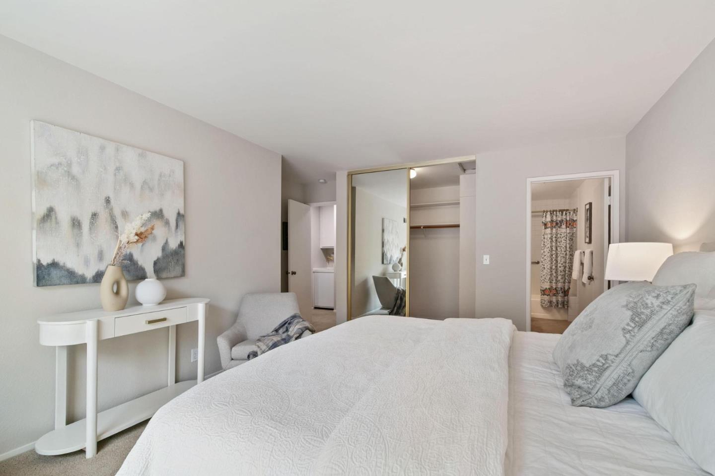 Detail Gallery Image 7 of 18 For 1114 Vanessa Dr, San Jose,  CA 95126 - 2 Beds | 2 Baths