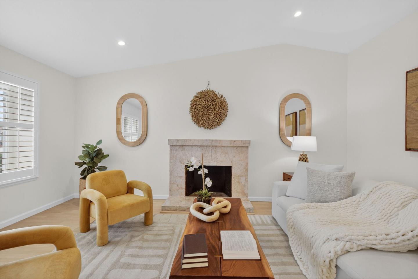 Detail Gallery Image 2 of 63 For 5060 Anaheim Loop, Union City,  CA 94587 - 4 Beds | 2 Baths