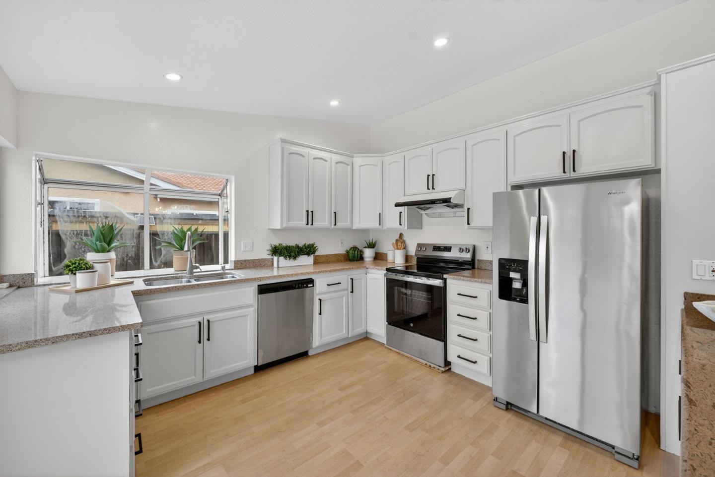 Detail Gallery Image 23 of 63 For 5060 Anaheim Loop, Union City,  CA 94587 - 4 Beds | 2 Baths