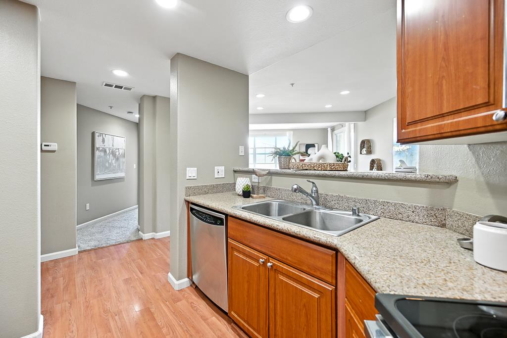 Detail Gallery Image 6 of 99 For 1883 Agnew Rd #367,  Santa Clara,  CA 95054 - 3 Beds | 2 Baths