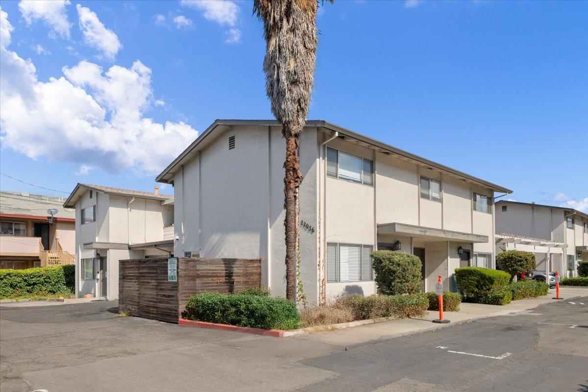 Detail Gallery Image 14 of 30 For 22032 Arbor Ave, Hayward,  CA 94541 - – Beds | – Baths