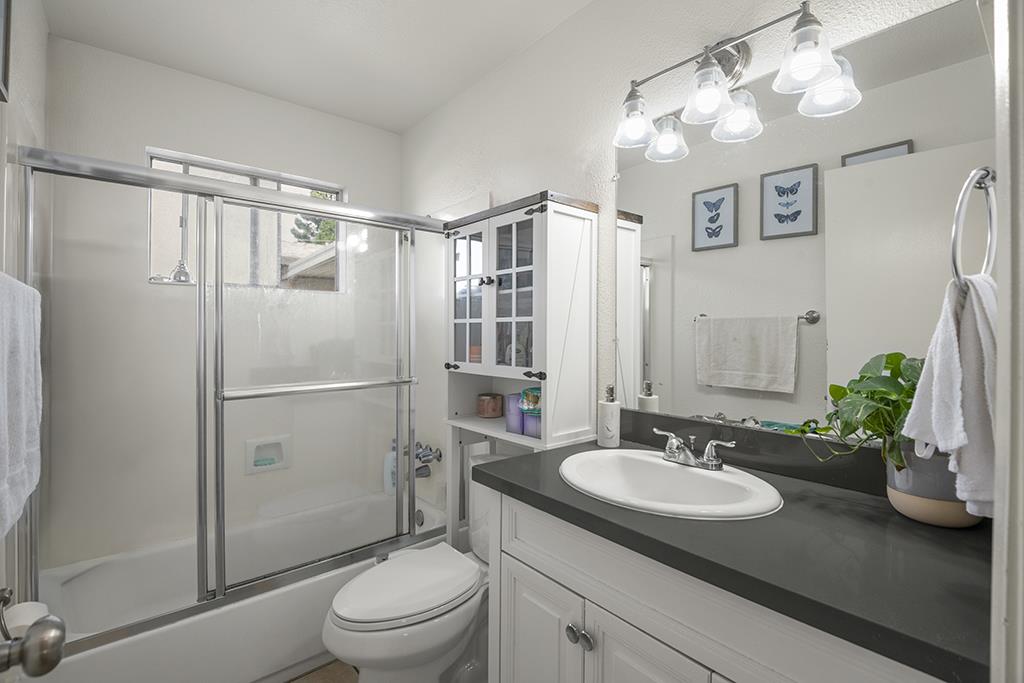 Detail Gallery Image 24 of 30 For 22032 Arbor Ave, Hayward,  CA 94541 - – Beds | – Baths