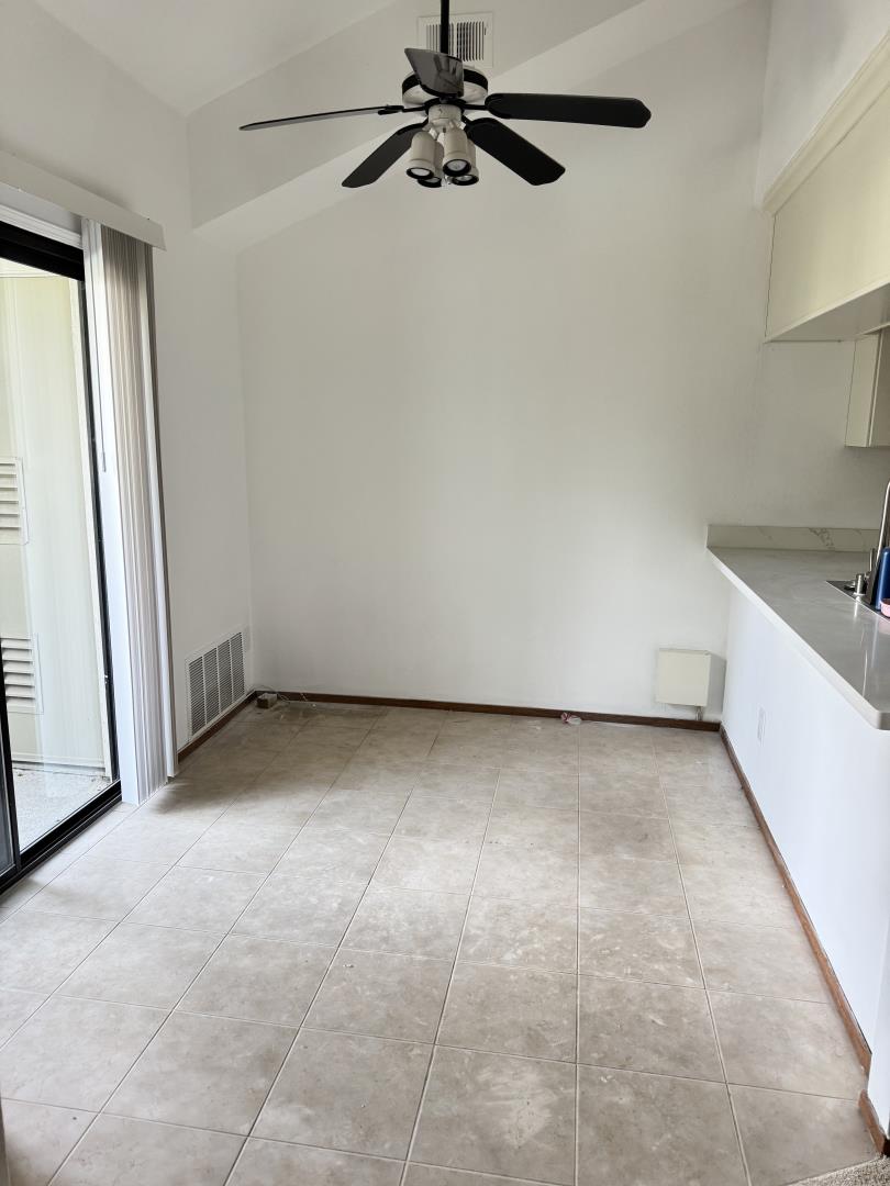 Detail Gallery Image 4 of 18 For 1763 Flickinger Pl, San Jose,  CA 95131 - 2 Beds | 2 Baths