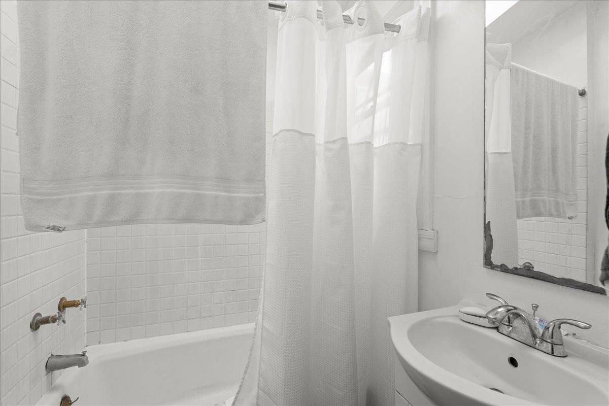 Detail Gallery Image 6 of 16 For 90 S 13th St, San Jose,  CA 95112 - – Beds | – Baths