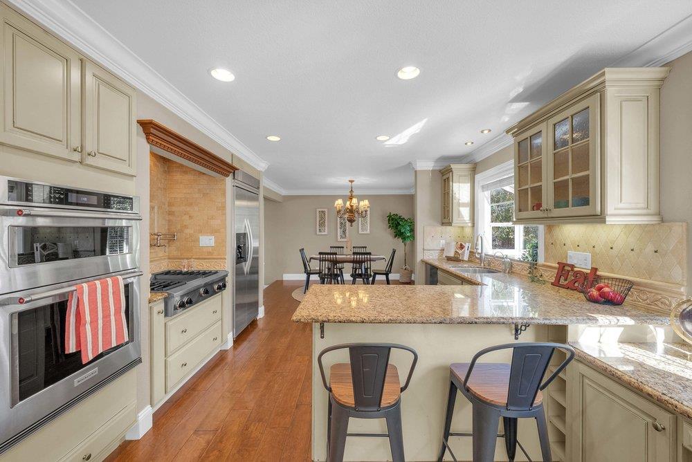 Detail Gallery Image 15 of 67 For 6136 Dunn Ave, San Jose,  CA 95123 - 4 Beds | 3 Baths