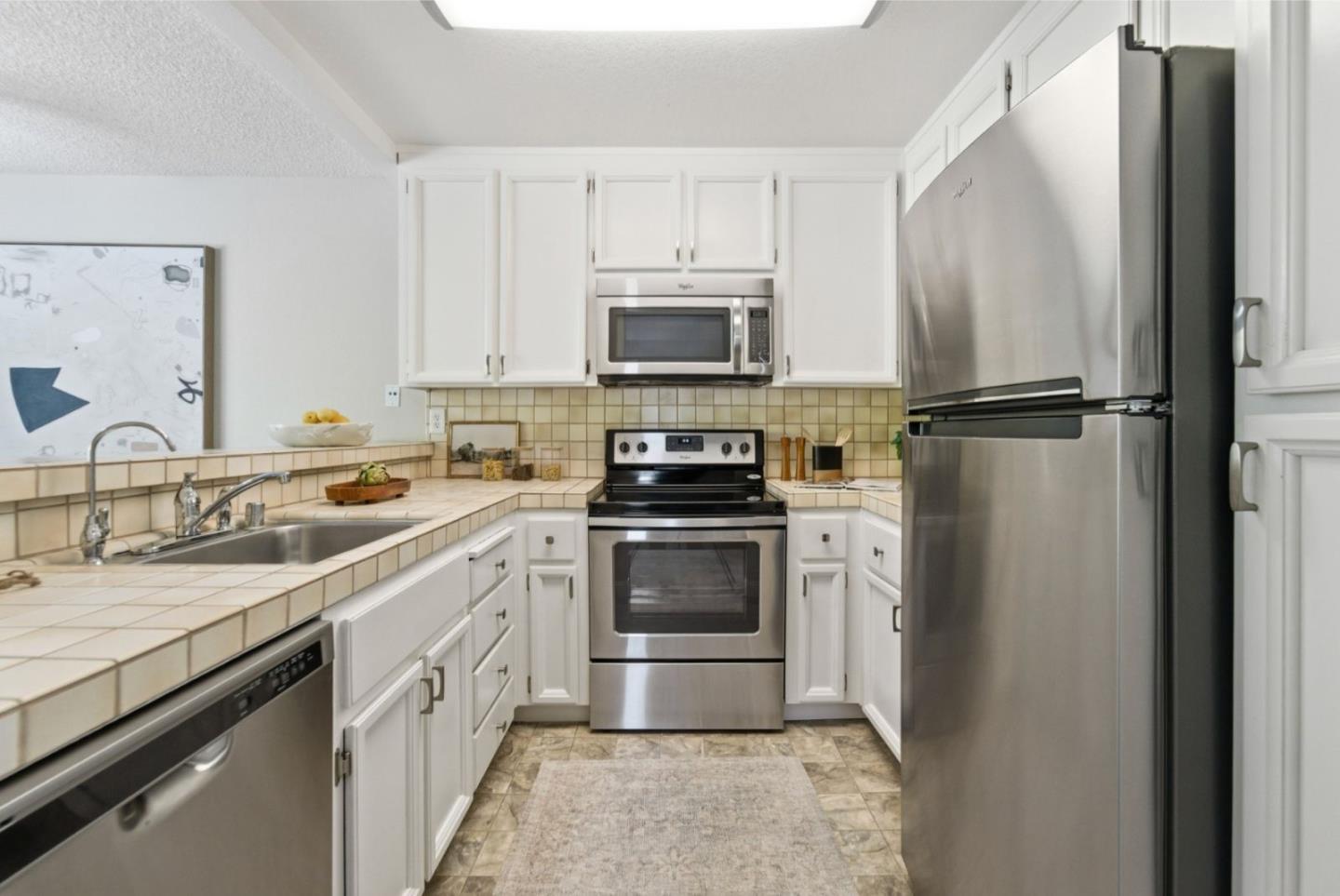 Detail Gallery Image 13 of 28 For 1913 La Terrace Cir, San Jose,  CA 95123 - 2 Beds | 2 Baths