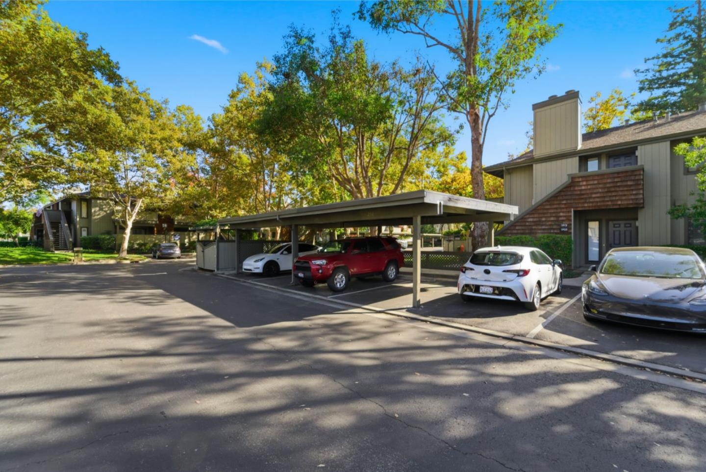 Detail Gallery Image 19 of 28 For 1913 La Terrace Cir, San Jose,  CA 95123 - 2 Beds | 2 Baths