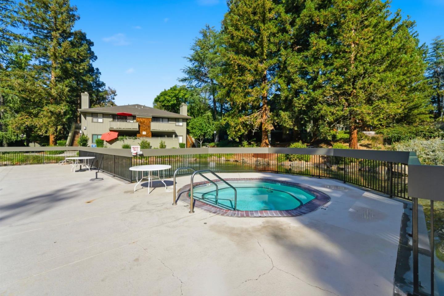 Detail Gallery Image 25 of 28 For 1913 La Terrace Cir, San Jose,  CA 95123 - 2 Beds | 2 Baths