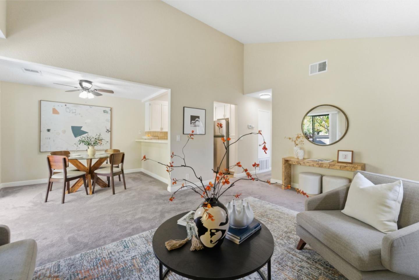 Detail Gallery Image 3 of 28 For 1913 La Terrace Cir, San Jose,  CA 95123 - 2 Beds | 2 Baths