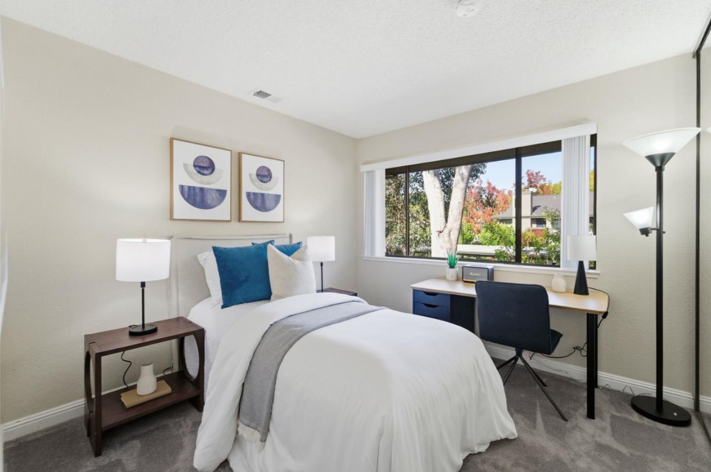 Detail Gallery Image 9 of 28 For 1913 La Terrace Cir, San Jose,  CA 95123 - 2 Beds | 2 Baths