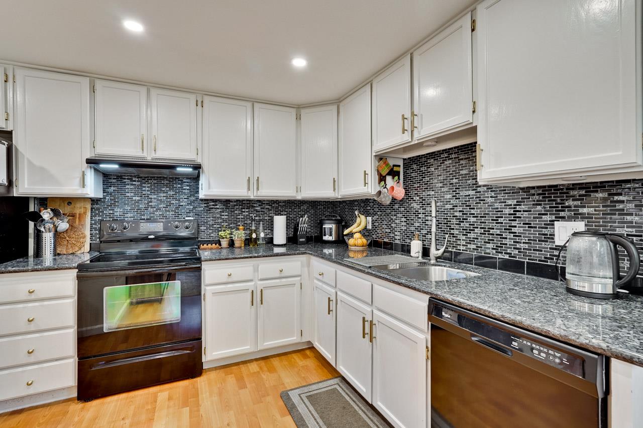 Detail Gallery Image 10 of 30 For 2664 Senter Rd #109,  San Jose,  CA 95111 - 2 Beds | 2 Baths