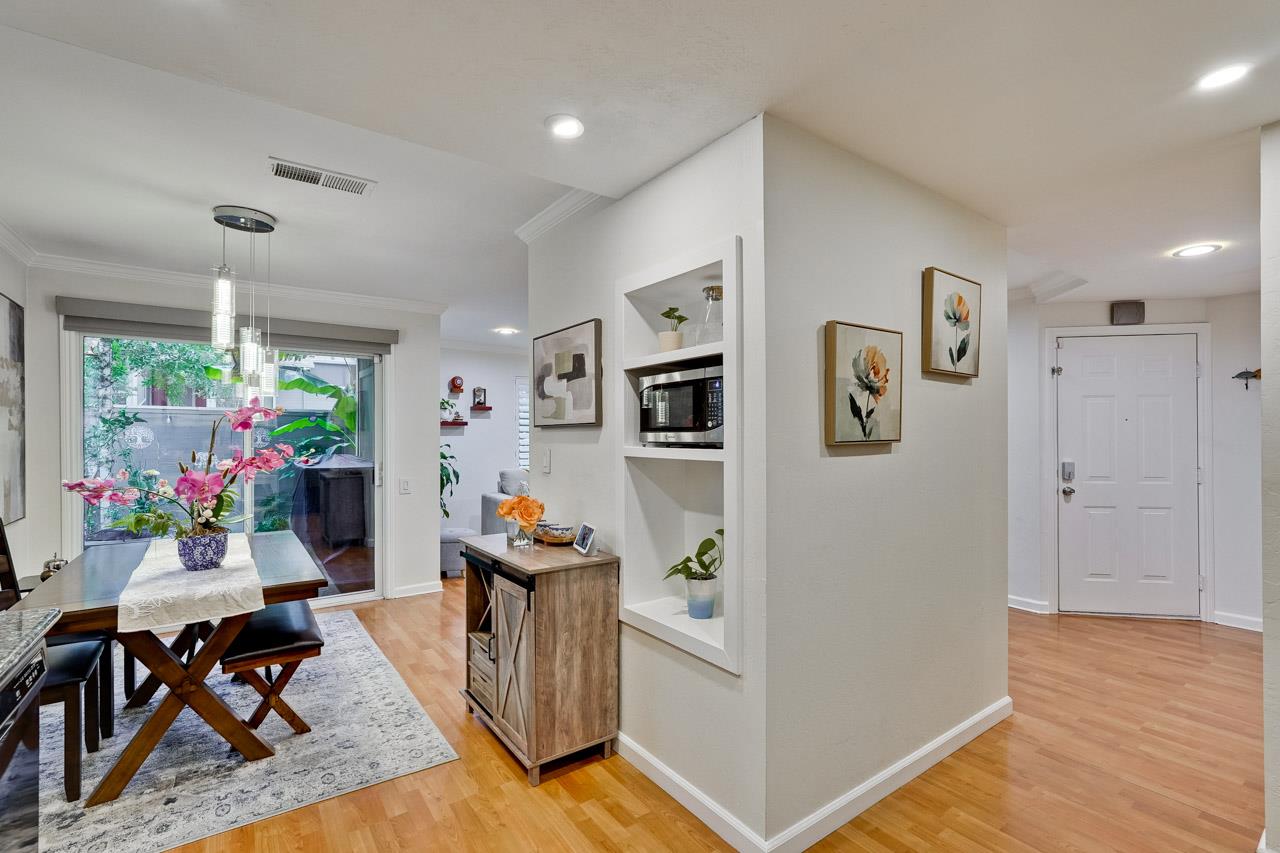 Detail Gallery Image 14 of 30 For 2664 Senter Rd #109,  San Jose,  CA 95111 - 2 Beds | 2 Baths