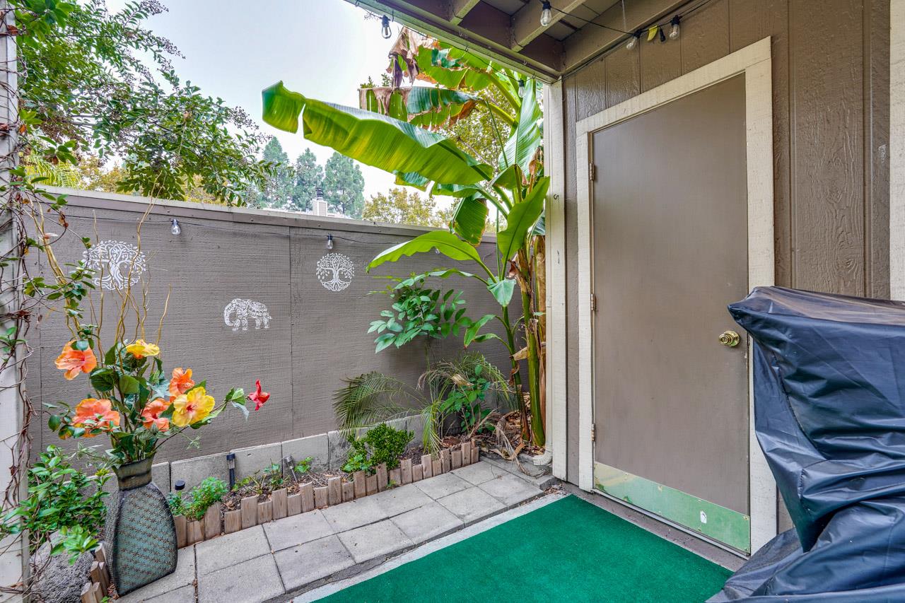 Detail Gallery Image 3 of 30 For 2664 Senter Rd #109,  San Jose,  CA 95111 - 2 Beds | 2 Baths