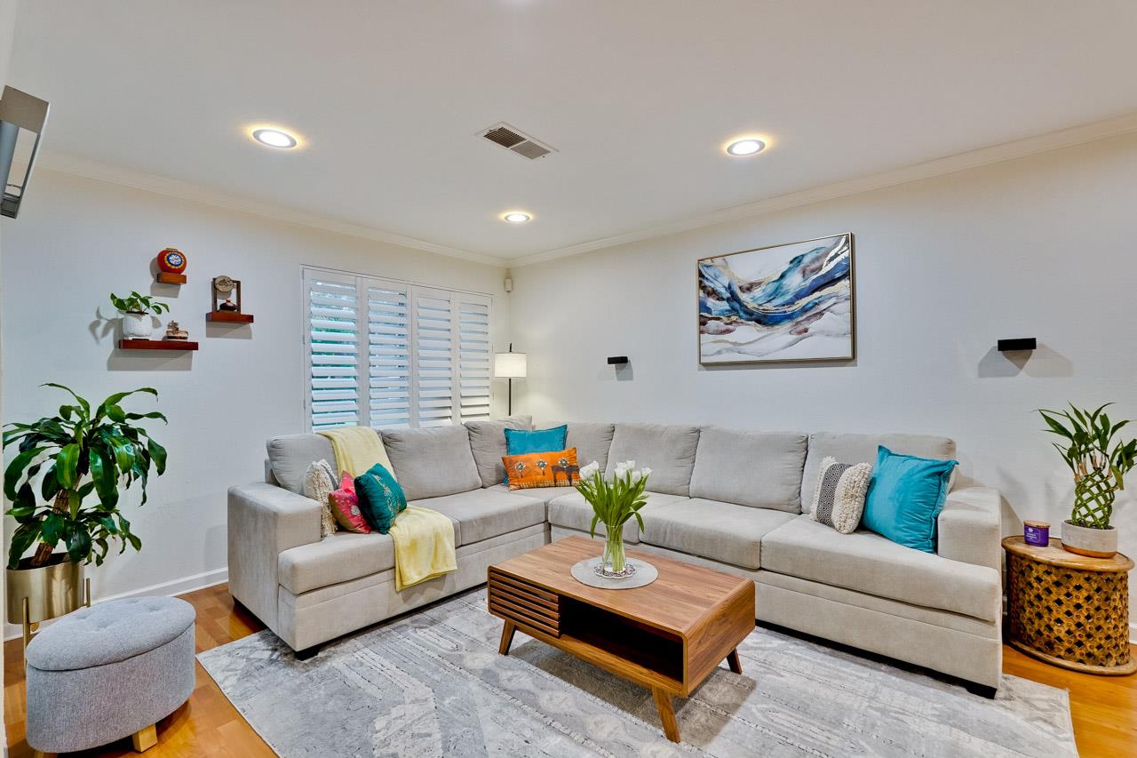 Detail Gallery Image 8 of 30 For 2664 Senter Rd #109,  San Jose,  CA 95111 - 2 Beds | 2 Baths