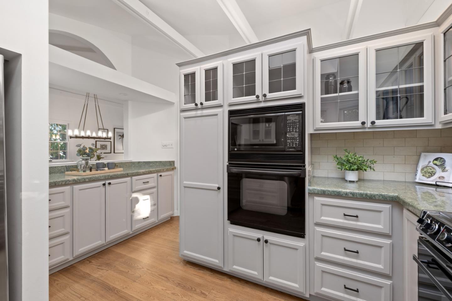 Detail Gallery Image 21 of 42 For 3611 Kingridge Dr, San Mateo,  CA 94403 - 3 Beds | 2 Baths