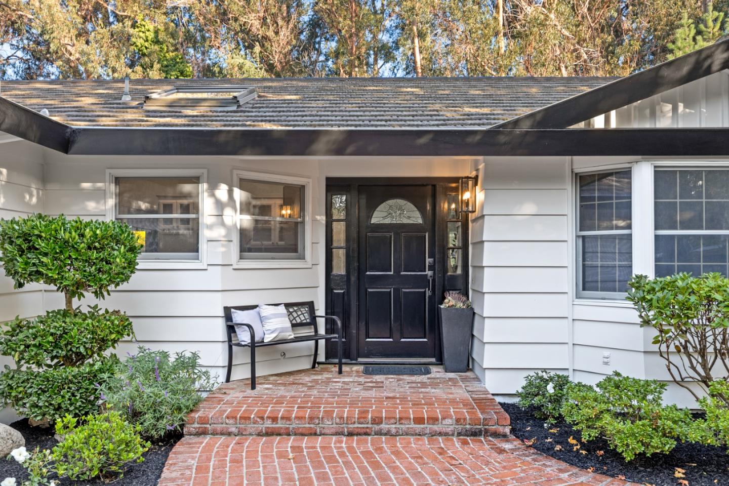 Detail Gallery Image 3 of 42 For 3611 Kingridge Dr, San Mateo,  CA 94403 - 3 Beds | 2 Baths