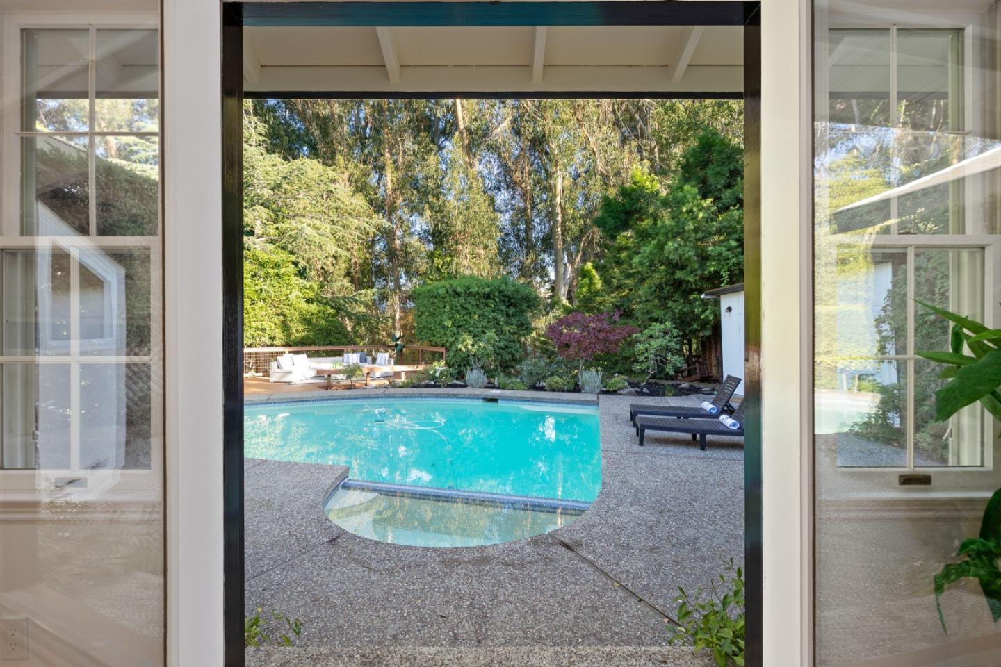 Detail Gallery Image 30 of 42 For 3611 Kingridge Dr, San Mateo,  CA 94403 - 3 Beds | 2 Baths