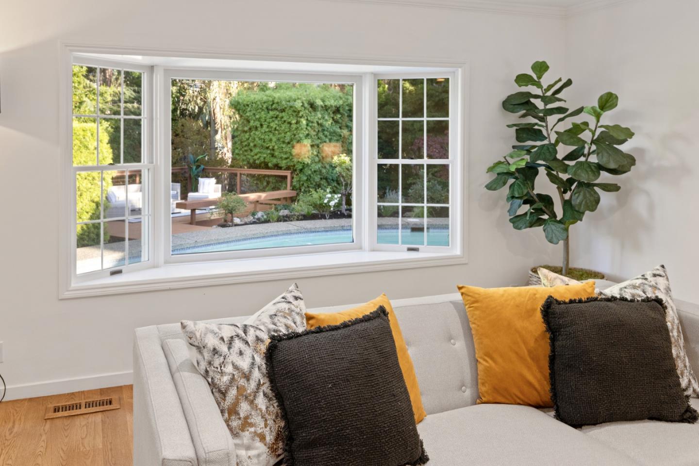 Detail Gallery Image 9 of 42 For 3611 Kingridge Dr, San Mateo,  CA 94403 - 3 Beds | 2 Baths