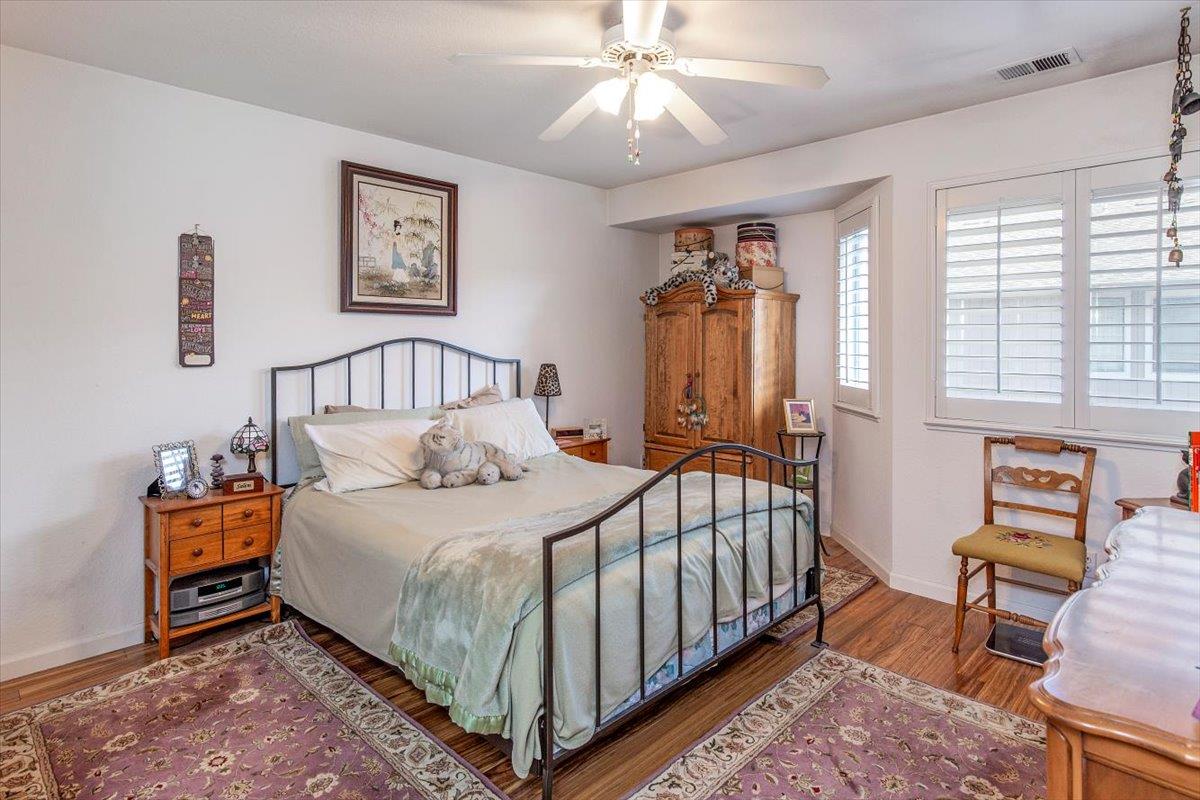 Detail Gallery Image 14 of 23 For 3489 Wine Barrel Way, San Jose,  CA 95124 - 2 Beds | 2 Baths