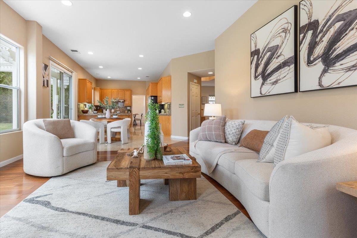 Detail Gallery Image 19 of 53 For 5813 Firestone Ct, San Jose,  CA 95138 - 5 Beds | 3 Baths