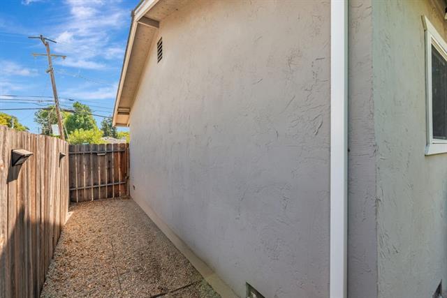Detail Gallery Image 12 of 12 For 3425 Dormer Ave, Concord,  CA 94519 - 3 Beds | 2 Baths