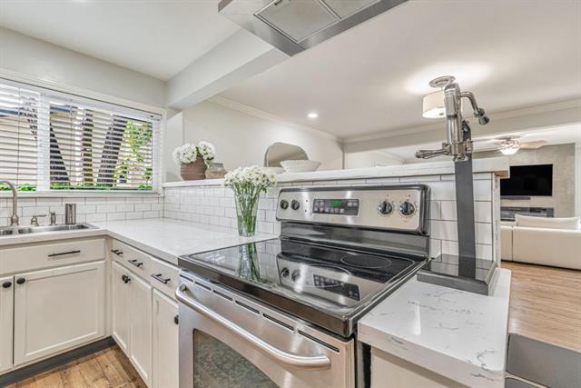 Detail Gallery Image 5 of 12 For 3425 Dormer Ave, Concord,  CA 94519 - 3 Beds | 2 Baths