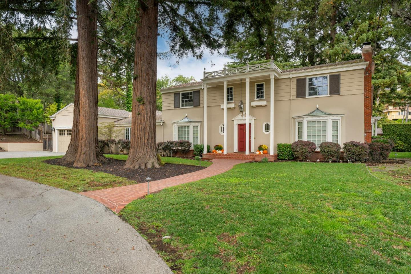 Detail Gallery Image 3 of 51 For 310 Ranelagh Rd, Hillsborough,  CA 94010 - 4 Beds | 3/1 Baths