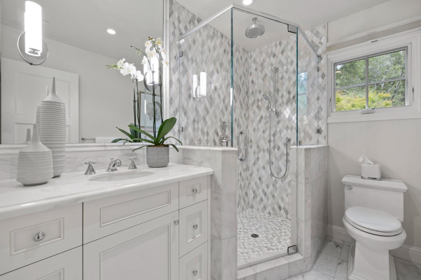 Detail Gallery Image 40 of 51 For 310 Ranelagh Rd, Hillsborough,  CA 94010 - 4 Beds | 3/1 Baths