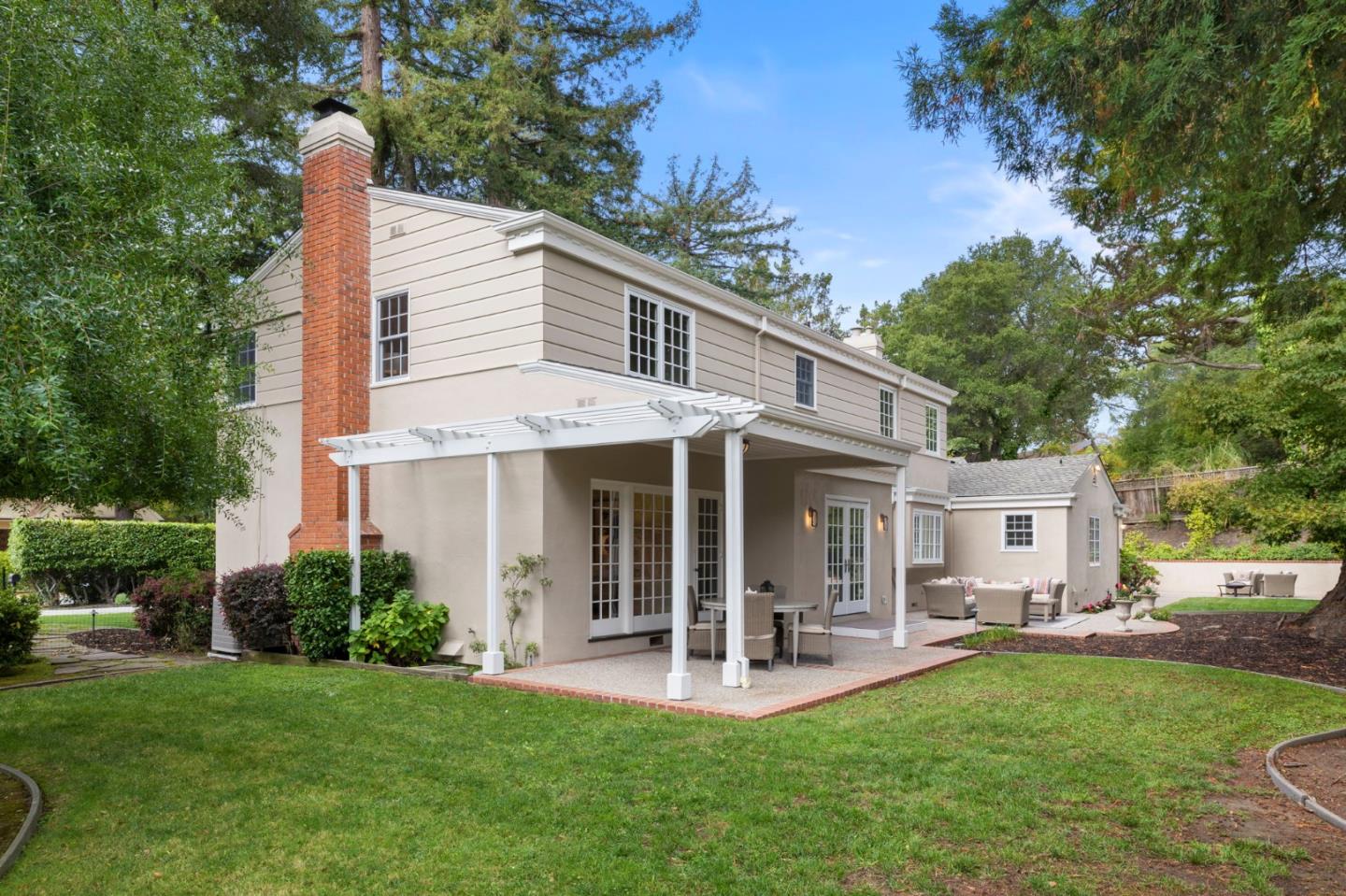 Detail Gallery Image 47 of 51 For 310 Ranelagh Rd, Hillsborough,  CA 94010 - 4 Beds | 3/1 Baths