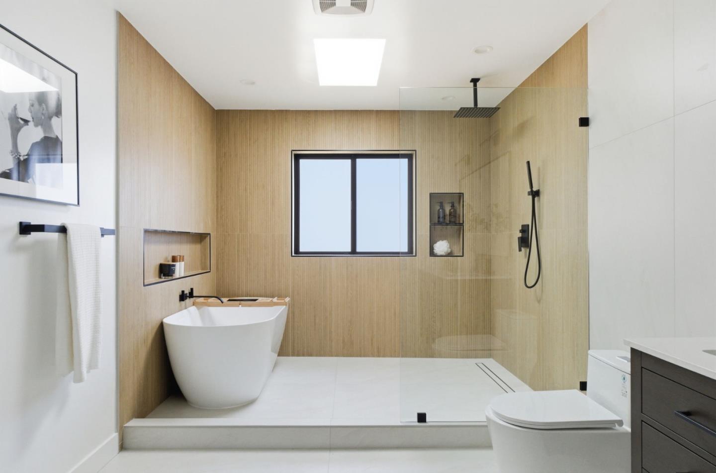 Detail Gallery Image 28 of 49 For 55 Orchard Ave, Redwood City,  CA 94061 - 5 Beds | 4/1 Baths