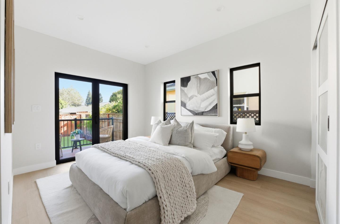 Detail Gallery Image 39 of 49 For 55 Orchard Ave, Redwood City,  CA 94061 - 5 Beds | 4/1 Baths