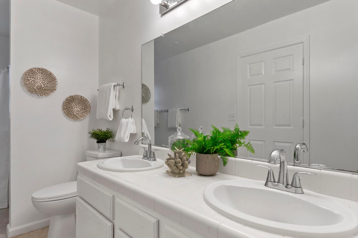 Detail Gallery Image 19 of 37 For 2320 Amber, Santa Cruz,  CA 95062 - 3 Beds | 2 Baths