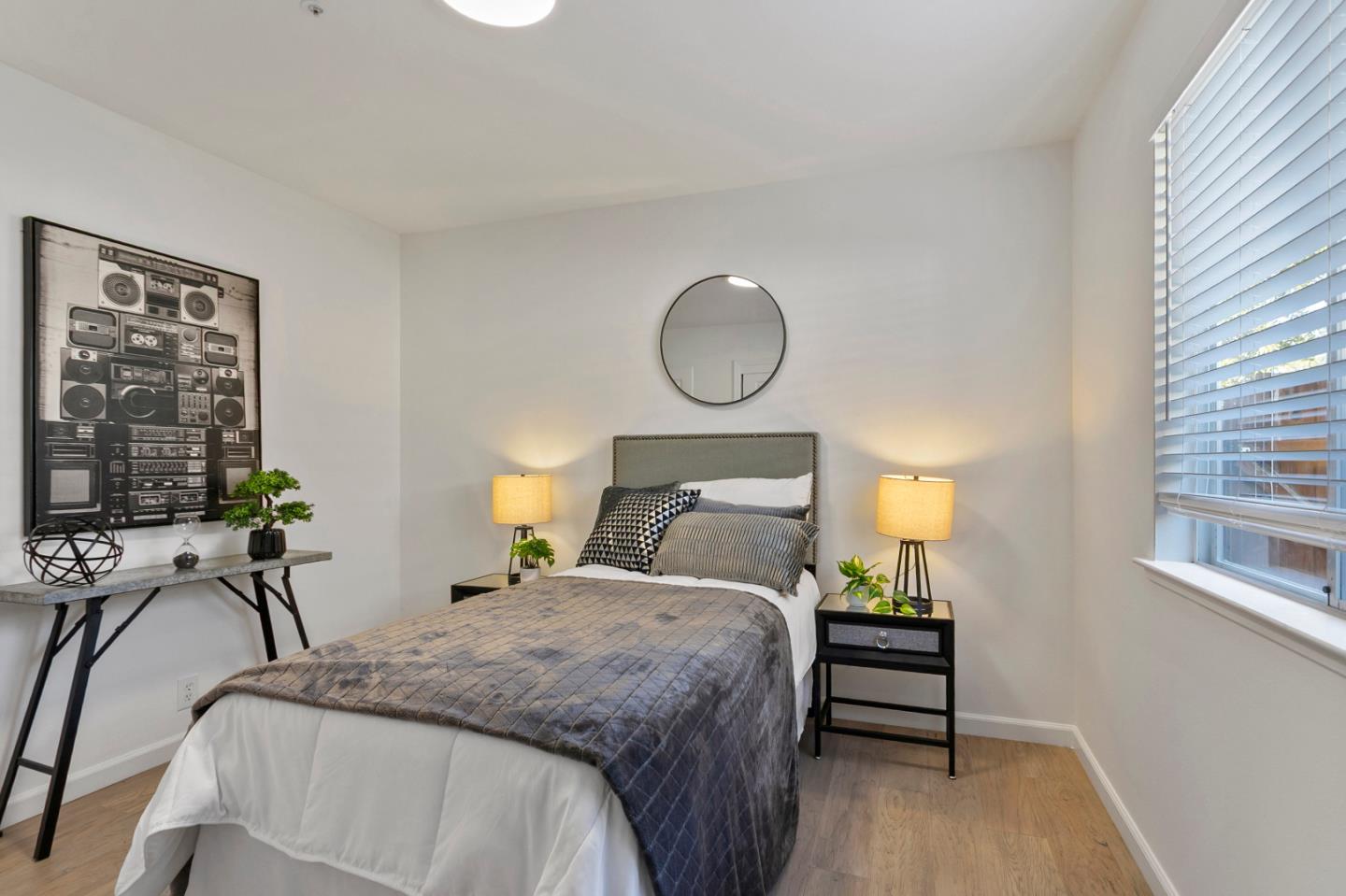 Detail Gallery Image 24 of 37 For 2320 Amber, Santa Cruz,  CA 95062 - 3 Beds | 2 Baths
