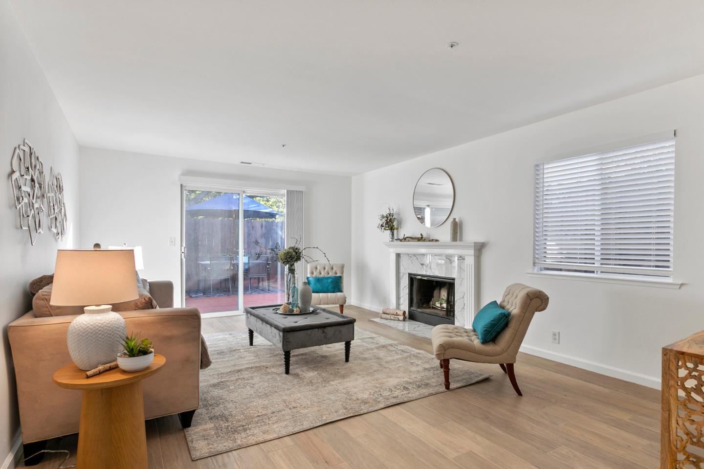 Detail Gallery Image 6 of 37 For 2320 Amber, Santa Cruz,  CA 95062 - 3 Beds | 2 Baths