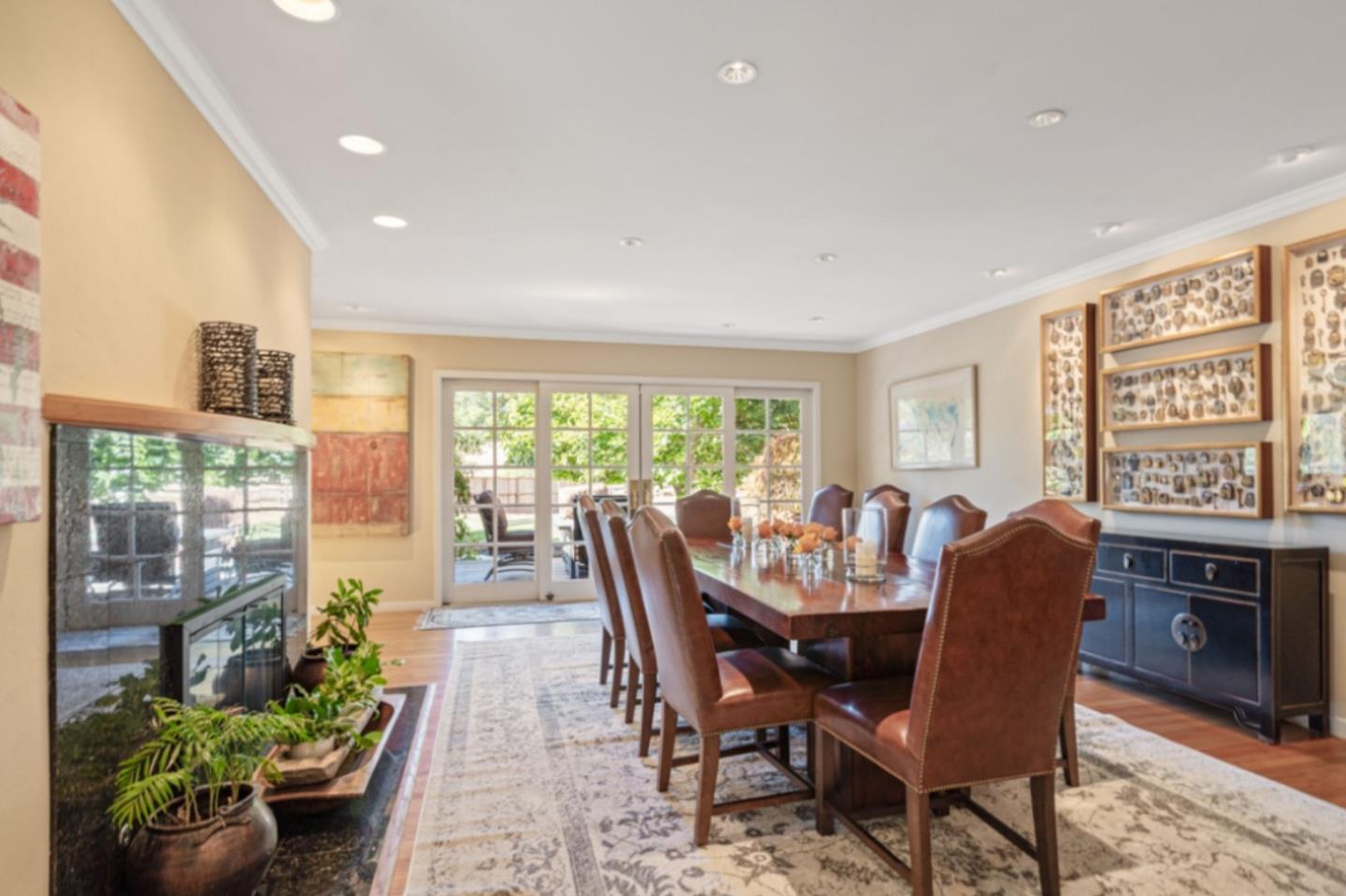 Detail Gallery Image 10 of 32 For 135 Meadowood Dr, Portola Valley,  CA 94028 - 3 Beds | 3 Baths