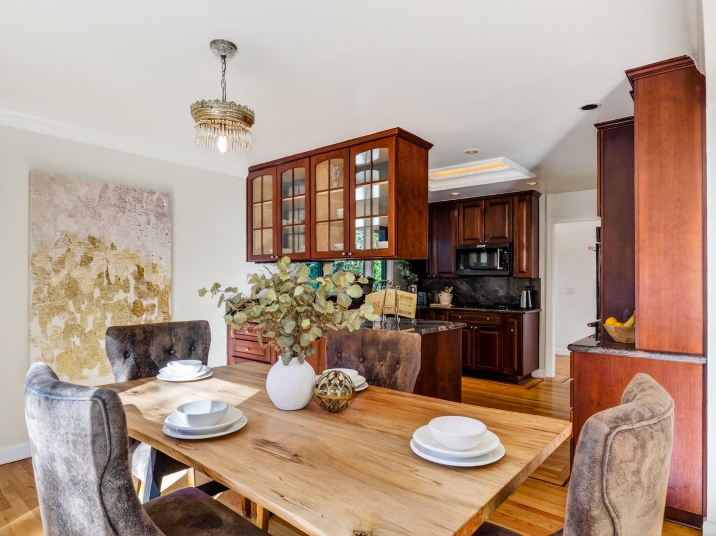 Detail Gallery Image 10 of 59 For 128 Capistrano Pl, Los Gatos,  CA 95032 - 3 Beds | 3 Baths