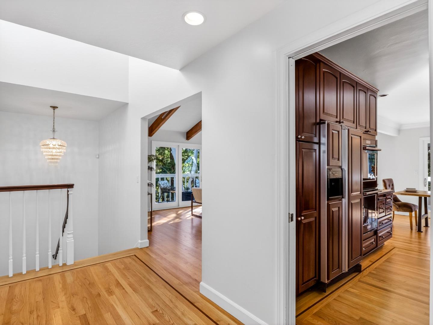 Detail Gallery Image 18 of 59 For 128 Capistrano Pl, Los Gatos,  CA 95032 - 3 Beds | 3 Baths