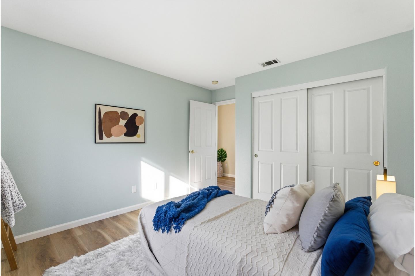 Detail Gallery Image 36 of 49 For 956 Mouton Cir, East Palo Alto,  CA 94303 - 4 Beds | 2/1 Baths