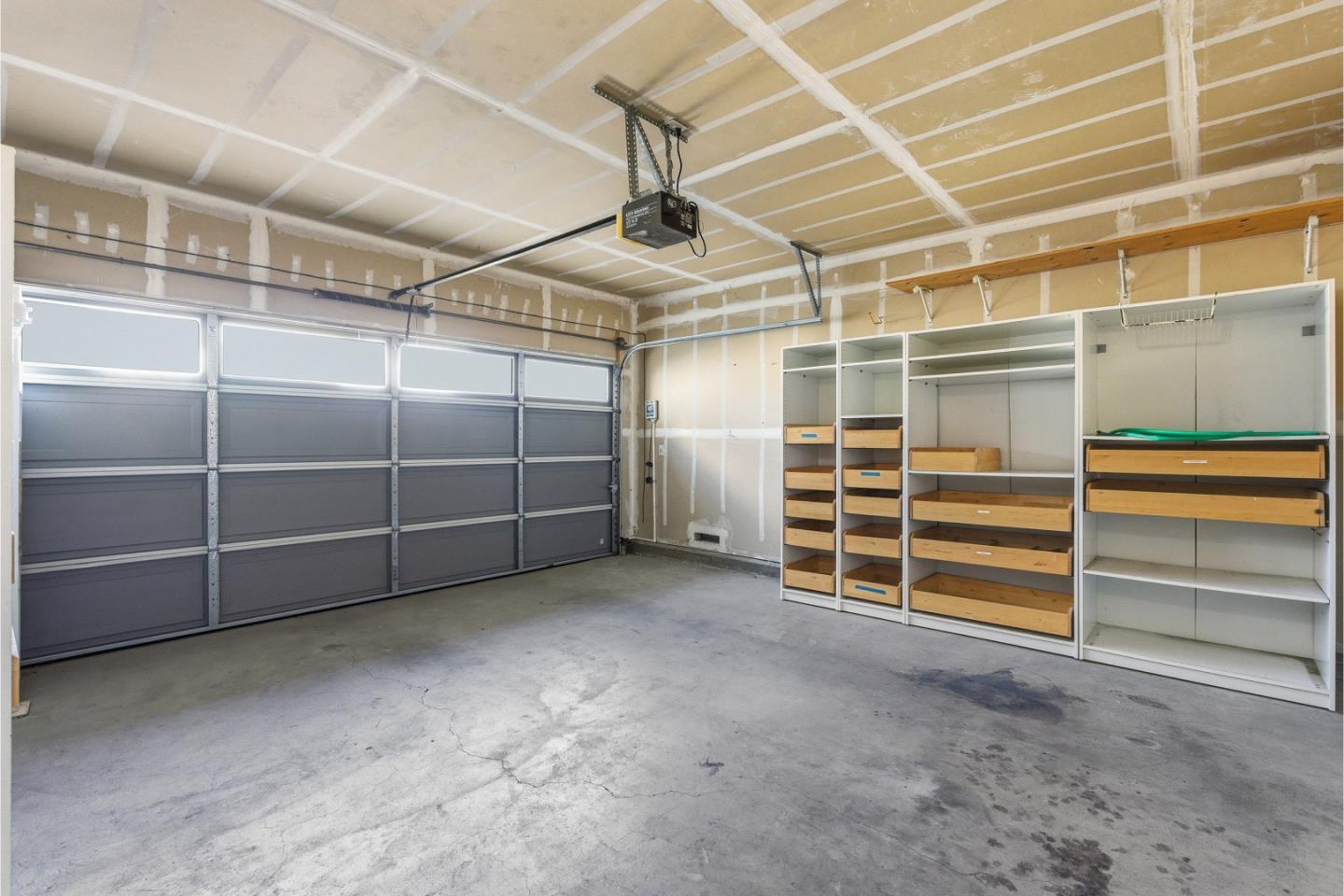 Detail Gallery Image 37 of 49 For 956 Mouton Cir, East Palo Alto,  CA 94303 - 4 Beds | 2/1 Baths