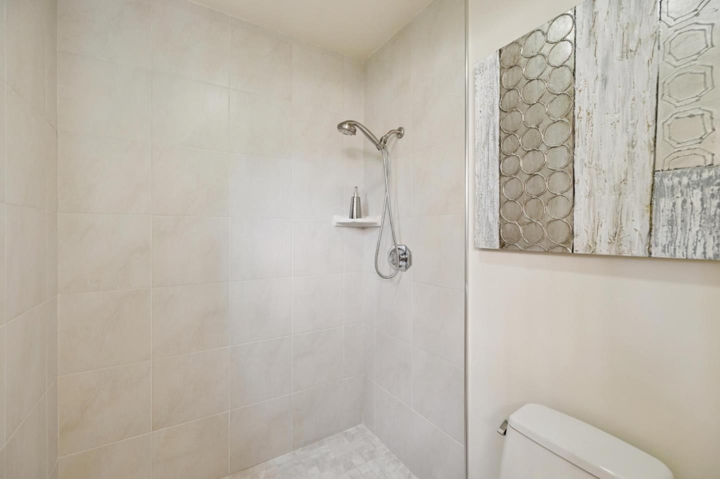 Detail Gallery Image 31 of 63 For 1016 Shoreline Dr, San Mateo,  CA 94404 - 3 Beds | 2 Baths
