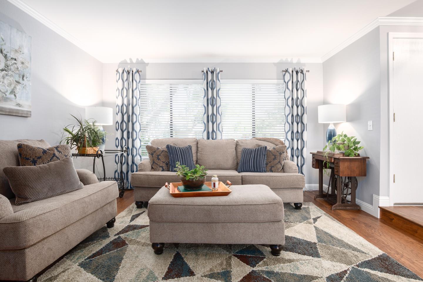 Detail Gallery Image 4 of 30 For 1133 Cooper River Dr, San Jose,  CA 95126 - 3 Beds | 1/1 Baths