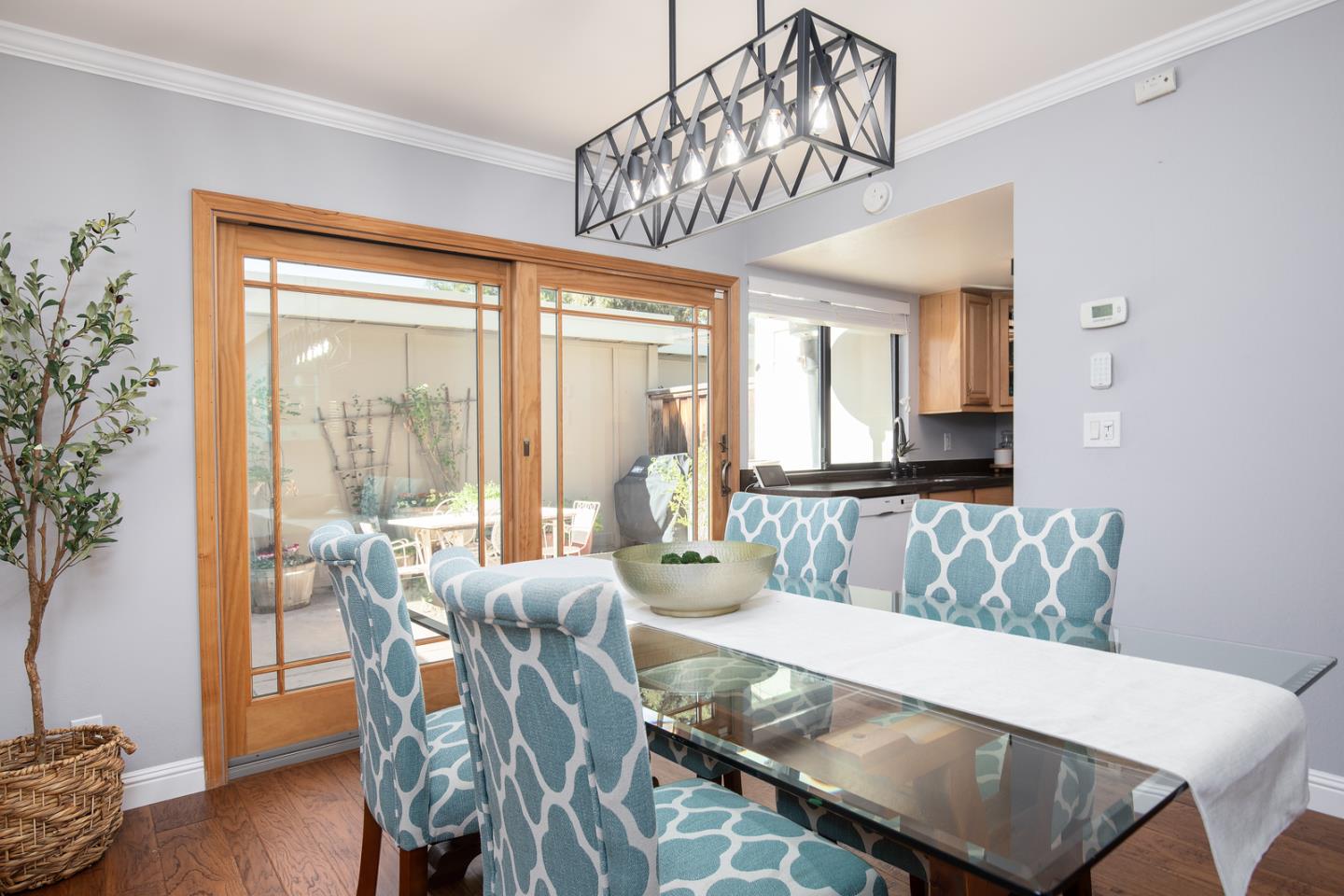 Detail Gallery Image 8 of 30 For 1133 Cooper River Dr, San Jose,  CA 95126 - 3 Beds | 1/1 Baths