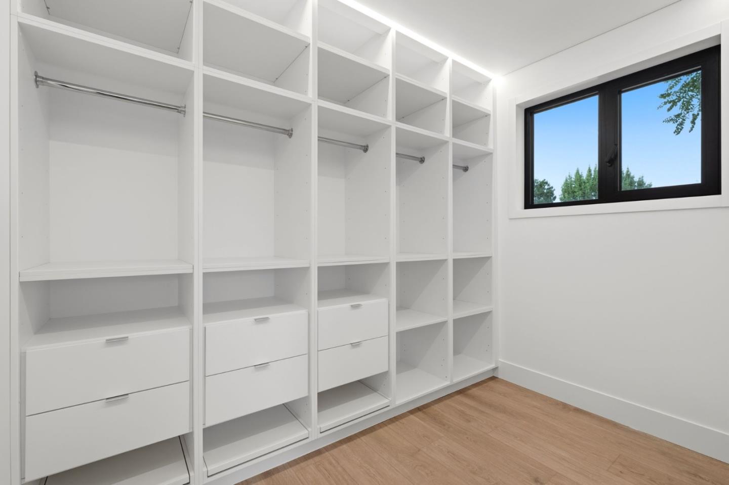 Detail Gallery Image 16 of 23 For 2820 Cardinal Ln, San Jose,  CA 95125 - 5 Beds | 3/1 Baths